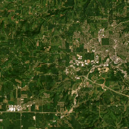 7902 North Westbrook Drive, Dubuque, IA Satellite Map