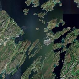 Herøy Satellite Map