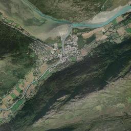 Lom Satellite Map