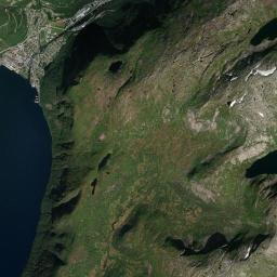 Høyanger Satellite Map