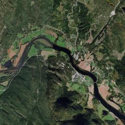 Flå Satellite Map