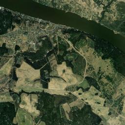 Plës Satellite Map
