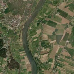 Gniew Satellite Map
