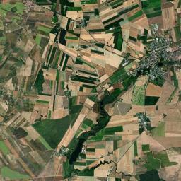 Gołańcz Satellite Map