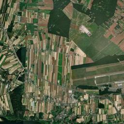 Zakroczym Satellite Map