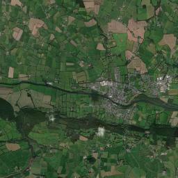 Carrick-on-Suir Satellite Map
