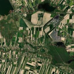 Puchaczów Satellite Map