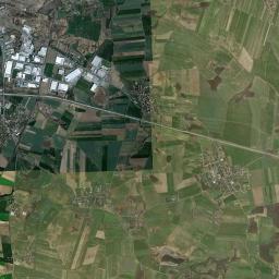 Legnickie Pole Satellite Map