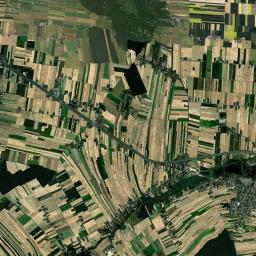 Piaski Satellite Map