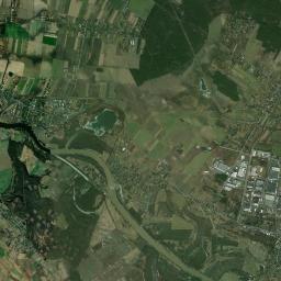 Czernica Satellite Map