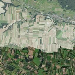 Ćmielów Satellite Map