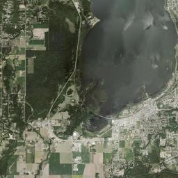 Salmon Arm Satellite Map
