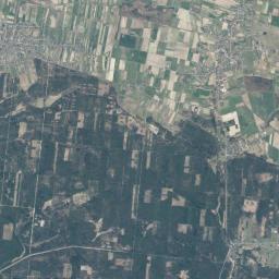 Strzebiń Satellite Map