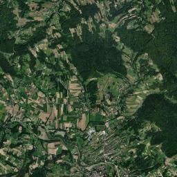 Tuchów Satellite Map