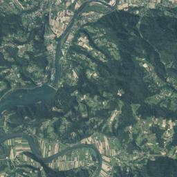 Czchów Satellite Map