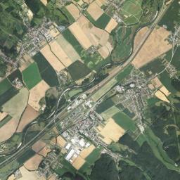 Ilava Satellite Map