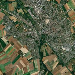 Châlons-en-Champagne Satellite Map