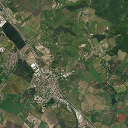 Hustopeče Satellite Map