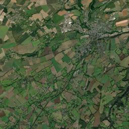 Condé-sur-Noireau Satellite Map