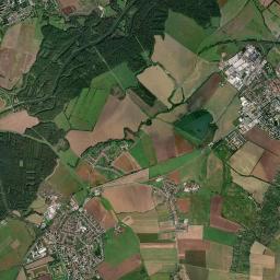 Skalica Satellite Map