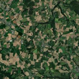 Ploëzal Satellite Map
