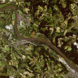 Hofkirchen Satellite Map