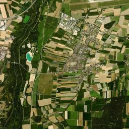 Hallbergmoos Satellite Map