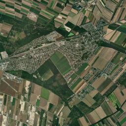 Strasshof an der Nordbahn Satellite Map