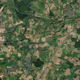 Loiron Satellite Map