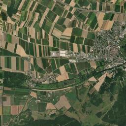 Bruck an der Leitha Satellite Map