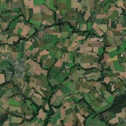 Pluméliau Satellite Map