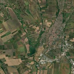Gyöngyös Satellite Map