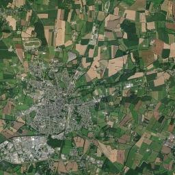 Châteaubriant Satellite Map