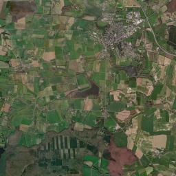 Pouancé Satellite Map