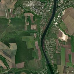 Rezina Satellite Map