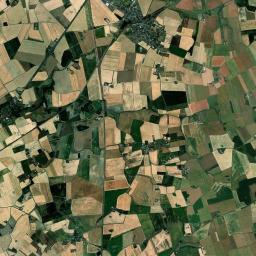 Saint-Amand-Longpré Satellite Map