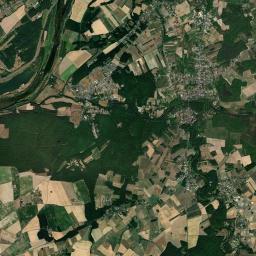 Candé-sur-Beuvron Satellite Map