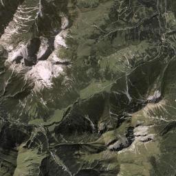 Namlos Satellite Map