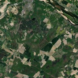Saint-Clément-des-Levées Satellite Map
