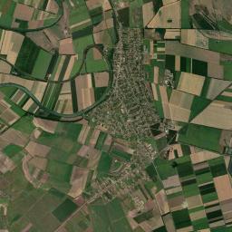 Fegyvernek Satellite Map