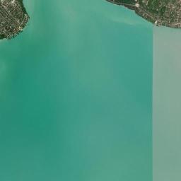 Balatonalmádi Satellite Map