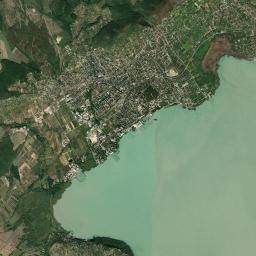 Csopak Satellite Map