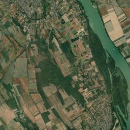 Bölcske Satellite Map