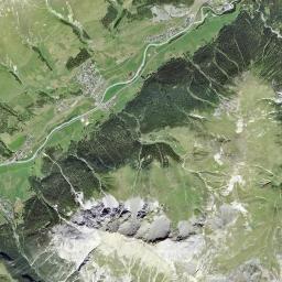Zuoz Satellite Map
