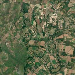 Mareuil-sur-Lay-Dissais Satellite Map