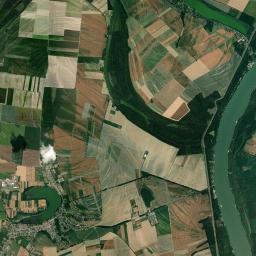 Bogyiszló Satellite Map