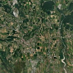 Reana del Roiale Satellite Map