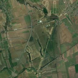 Lánycsók Satellite Map
