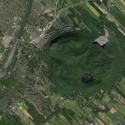 Mont-Saint-Hilaire Satellite Map