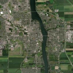 320 Rue Champlain, Saint-Jean-sur-Richelieu Satellite Map